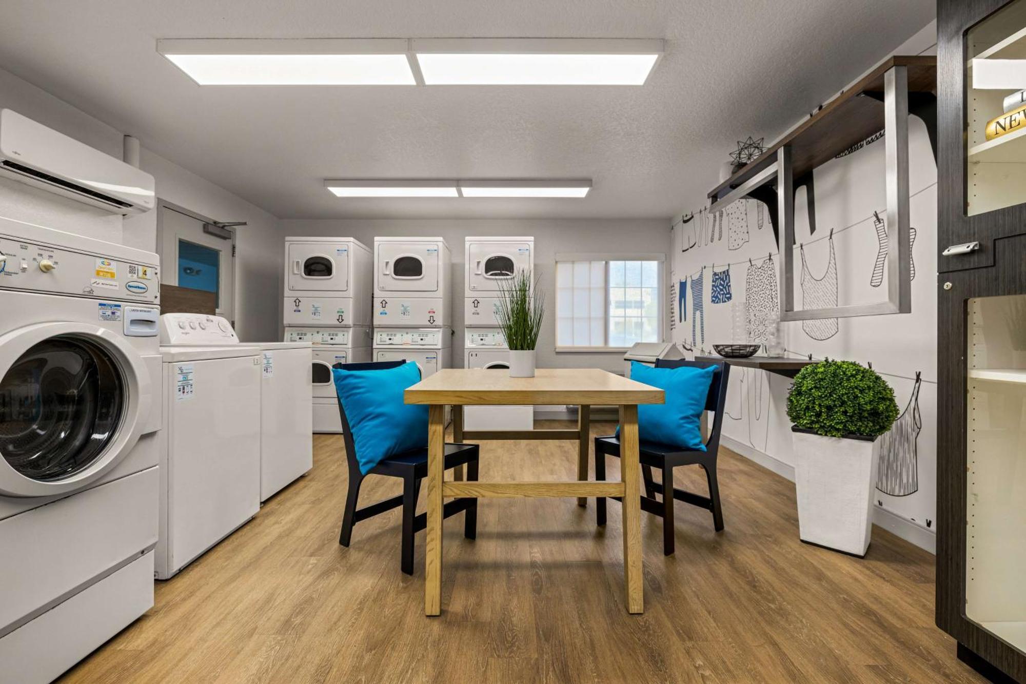 Sonesta Simply Suites Irvine East Foothill Lake Forest Zewnętrze zdjęcie