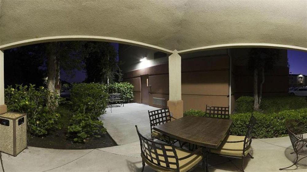 Sonesta Simply Suites Irvine East Foothill Lake Forest Zewnętrze zdjęcie